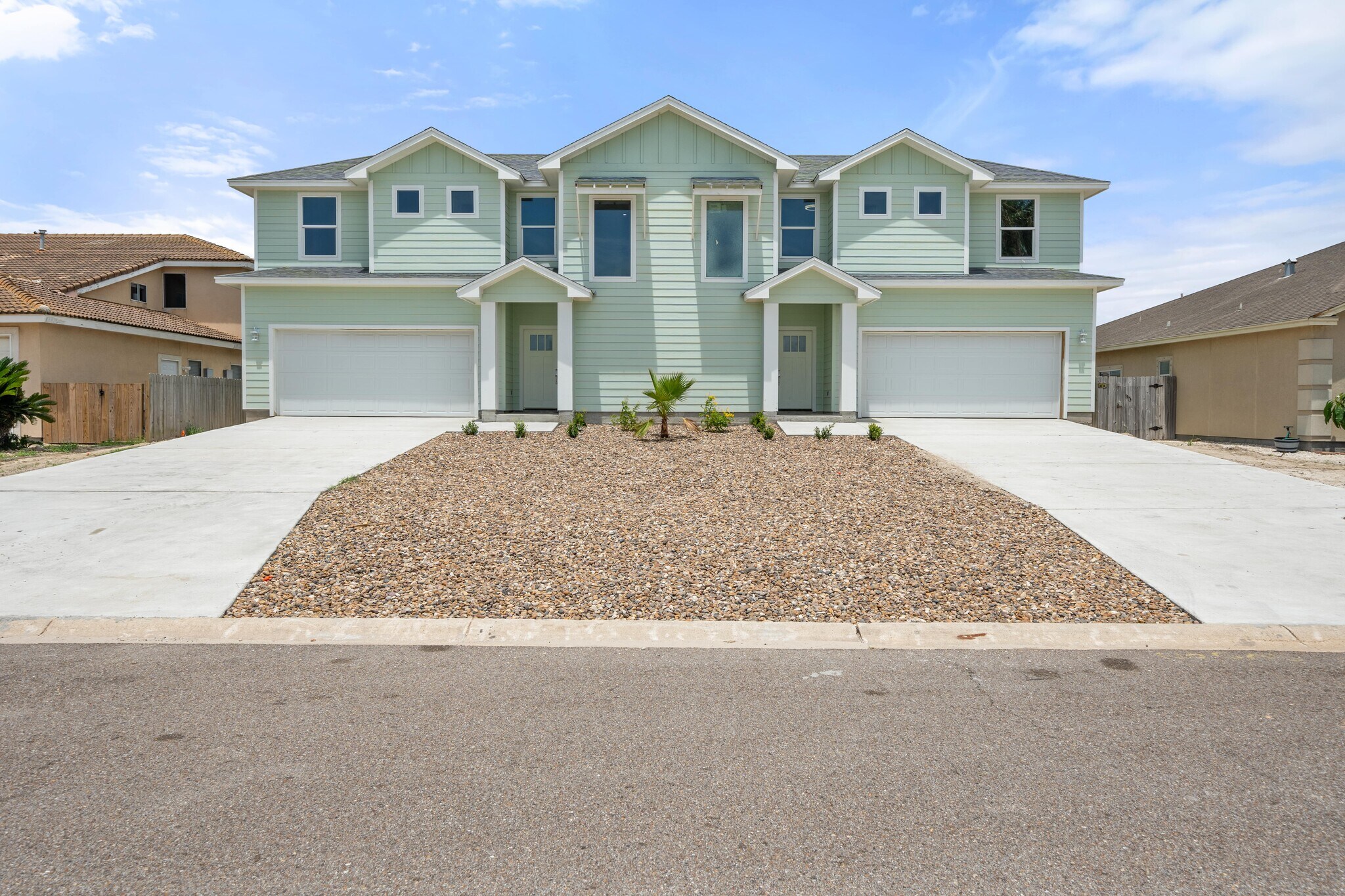 15501 Cruiser Units st, Corpus Christi, TX for Sale