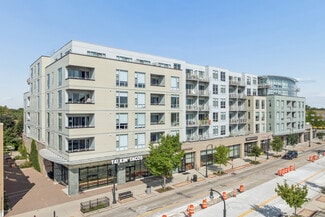 Shorewood, WI Retail - 4165 N Oakland Ave Shorewood, WI Retail - 4165 N Oakland Ave
