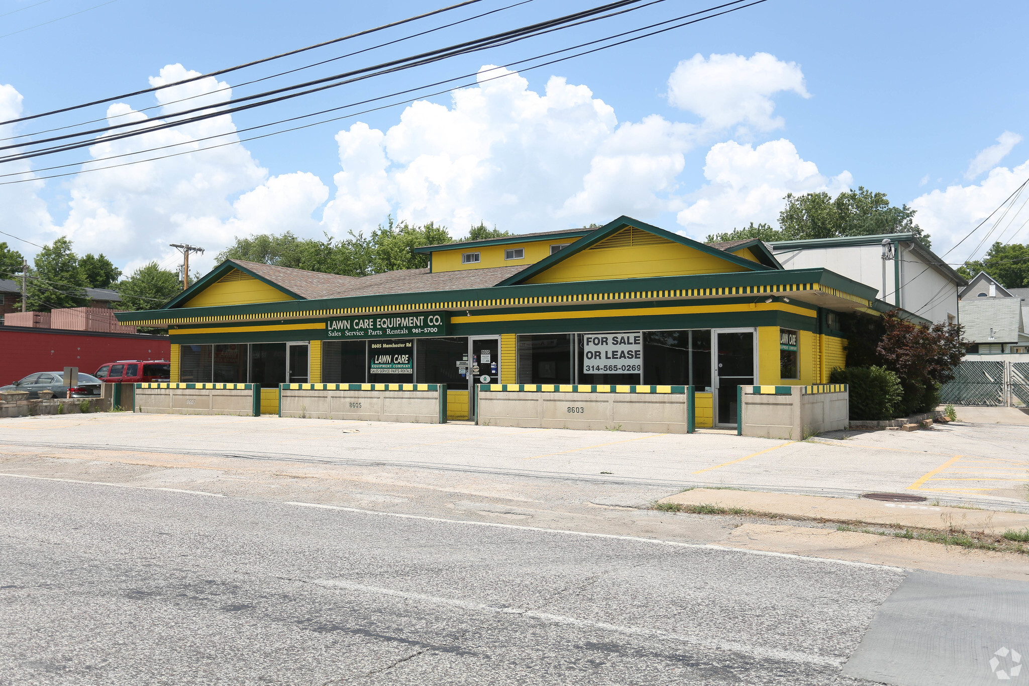 8605 Manchester Rd, Saint Louis, MO for Rent