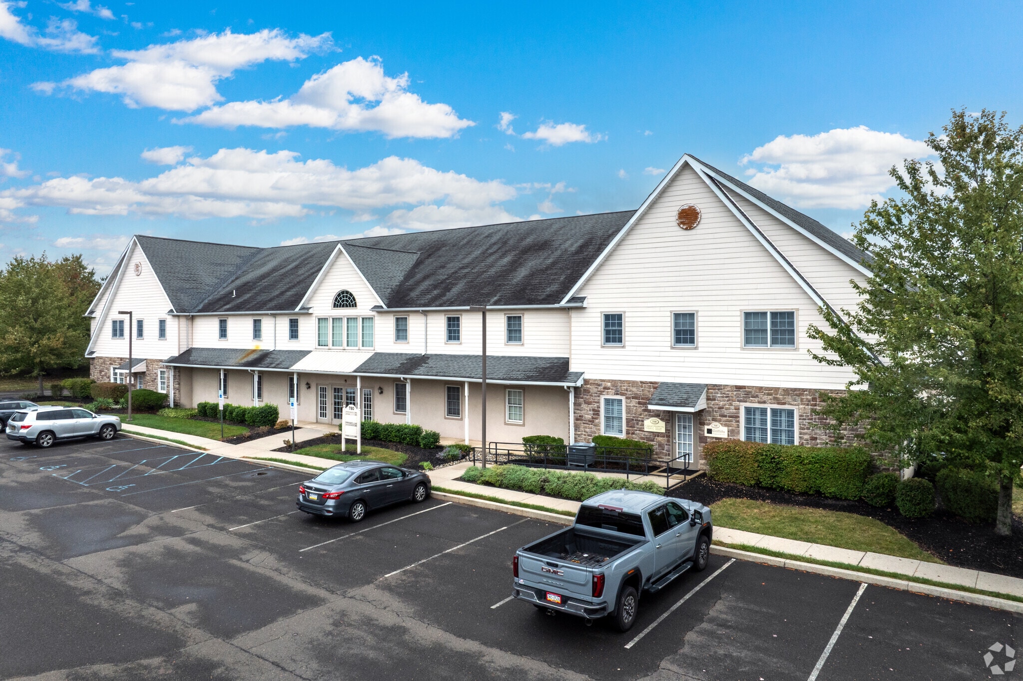 780 Newtown Yardley Rd, Newtown, PA for Sale