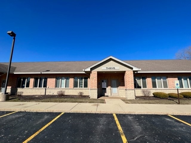 1005 Alexander Ct, Cary, IL for Rent