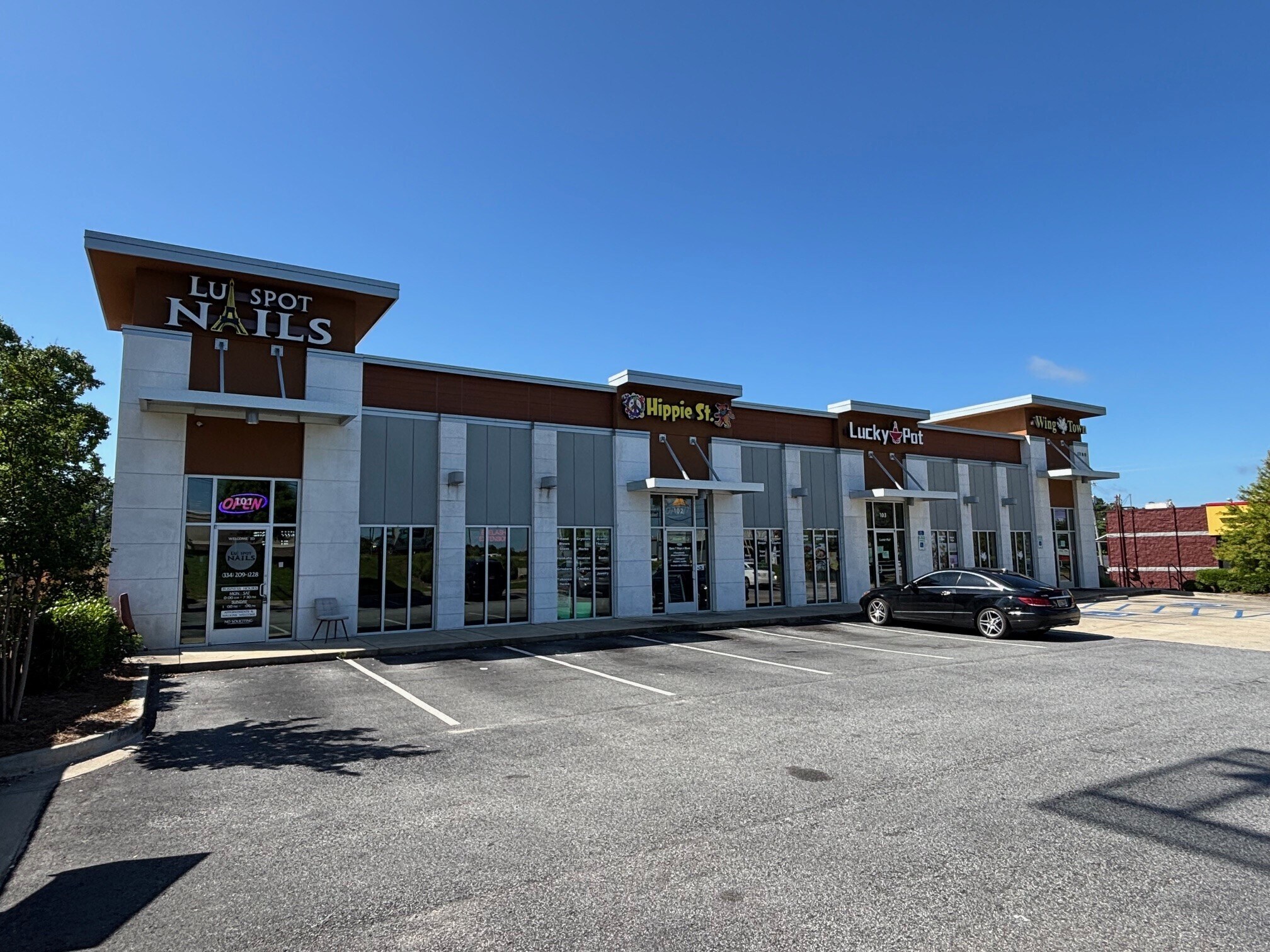 1780 Opelika Rd, Auburn, AL for Rent