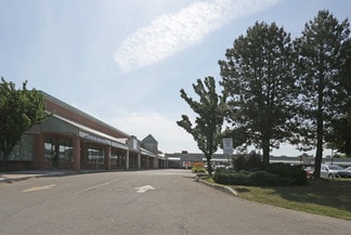 Hamilton, ON Industrial - 903 Barton St