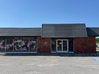 Portland, TX Retail - 200 W Broadway Ave
