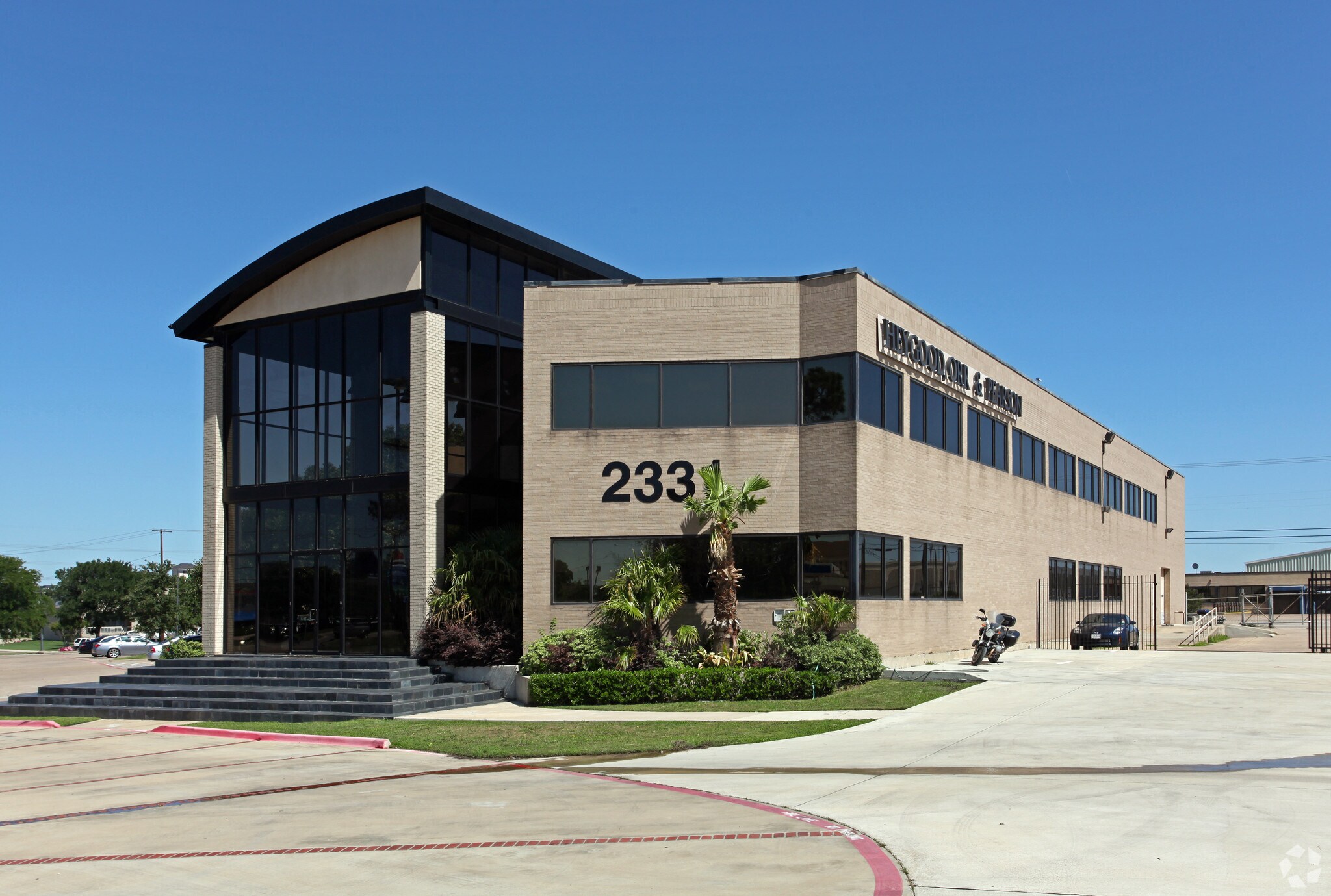 2331 W Northwest Hwy, Dallas, TX for Rent