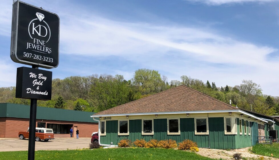 1800 Broadway Ave N, Rochester, MN for Sale