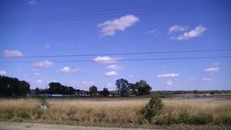 Hutchinson, KS Commercial - 37th & Plum St