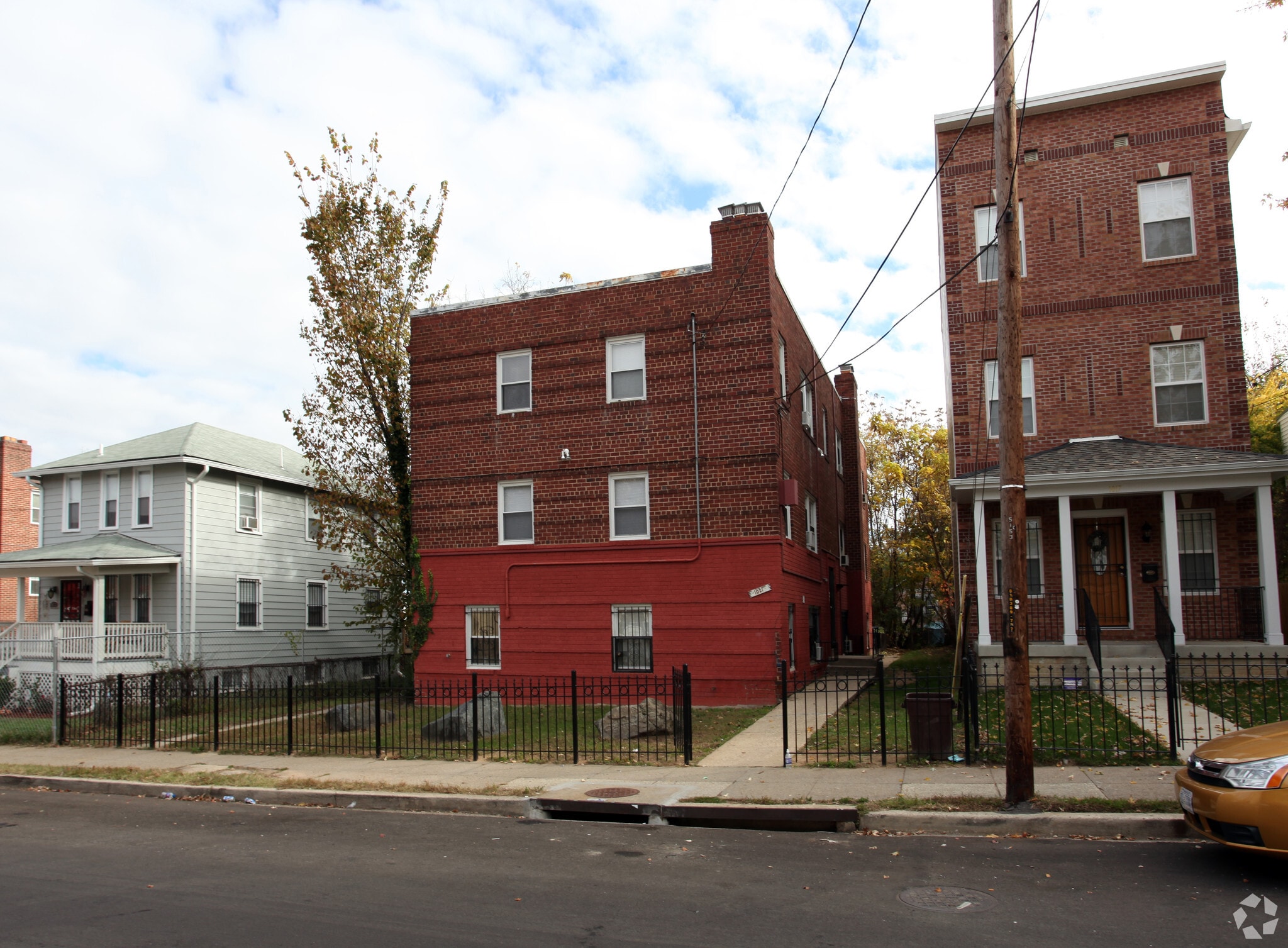 1021 48th St NE, Washington, DC for Sale