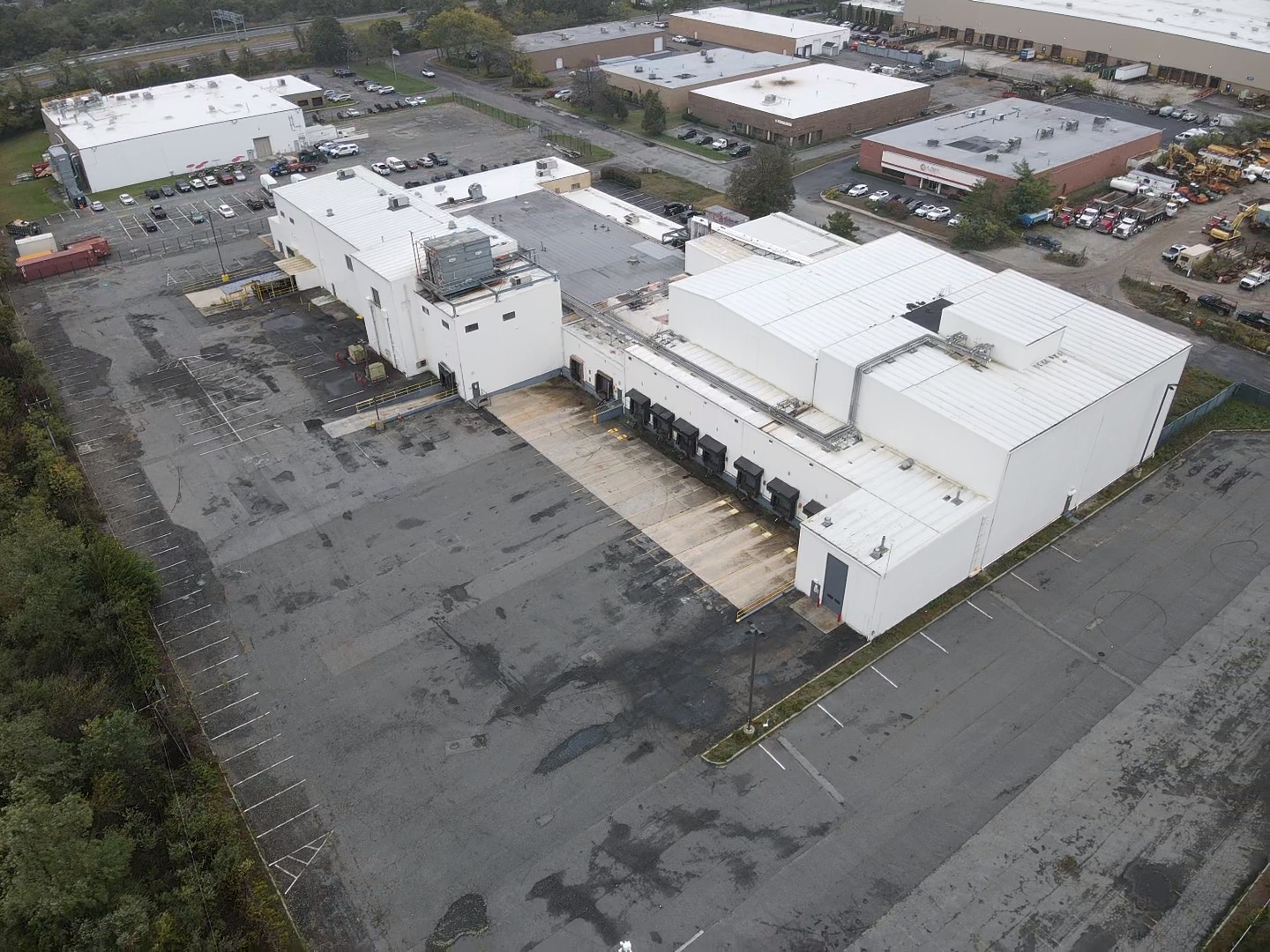 33 Rajon Rd, Bayport, NY for Rent