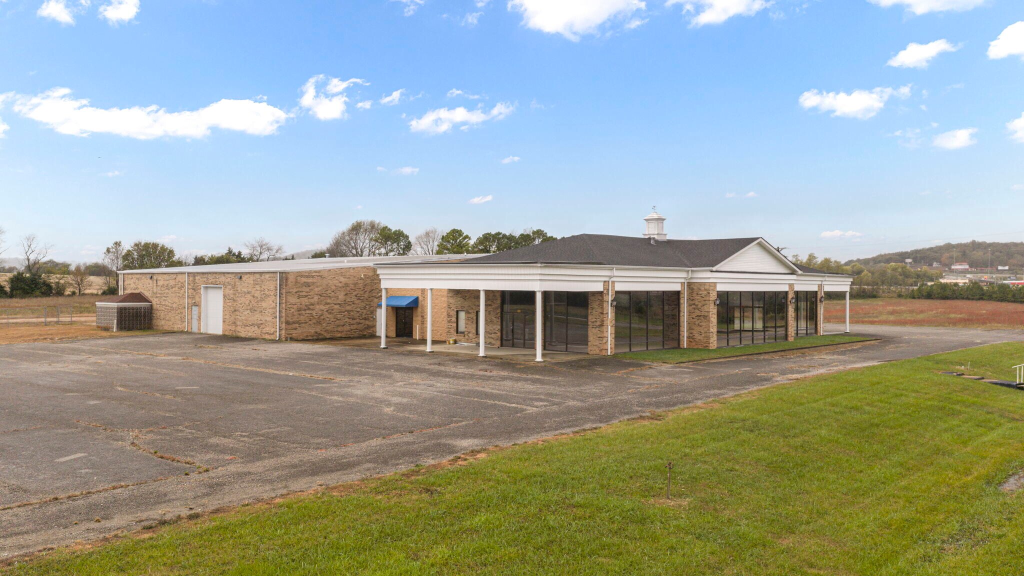 302 E Happy Valley St, Cave City, KY for Sale