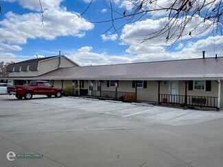 Knoxville, IA Apartments - 3906 E Main St