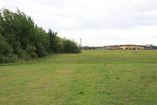 Dallas, TX Commercial Land - 601 N Walton Walker Blvd