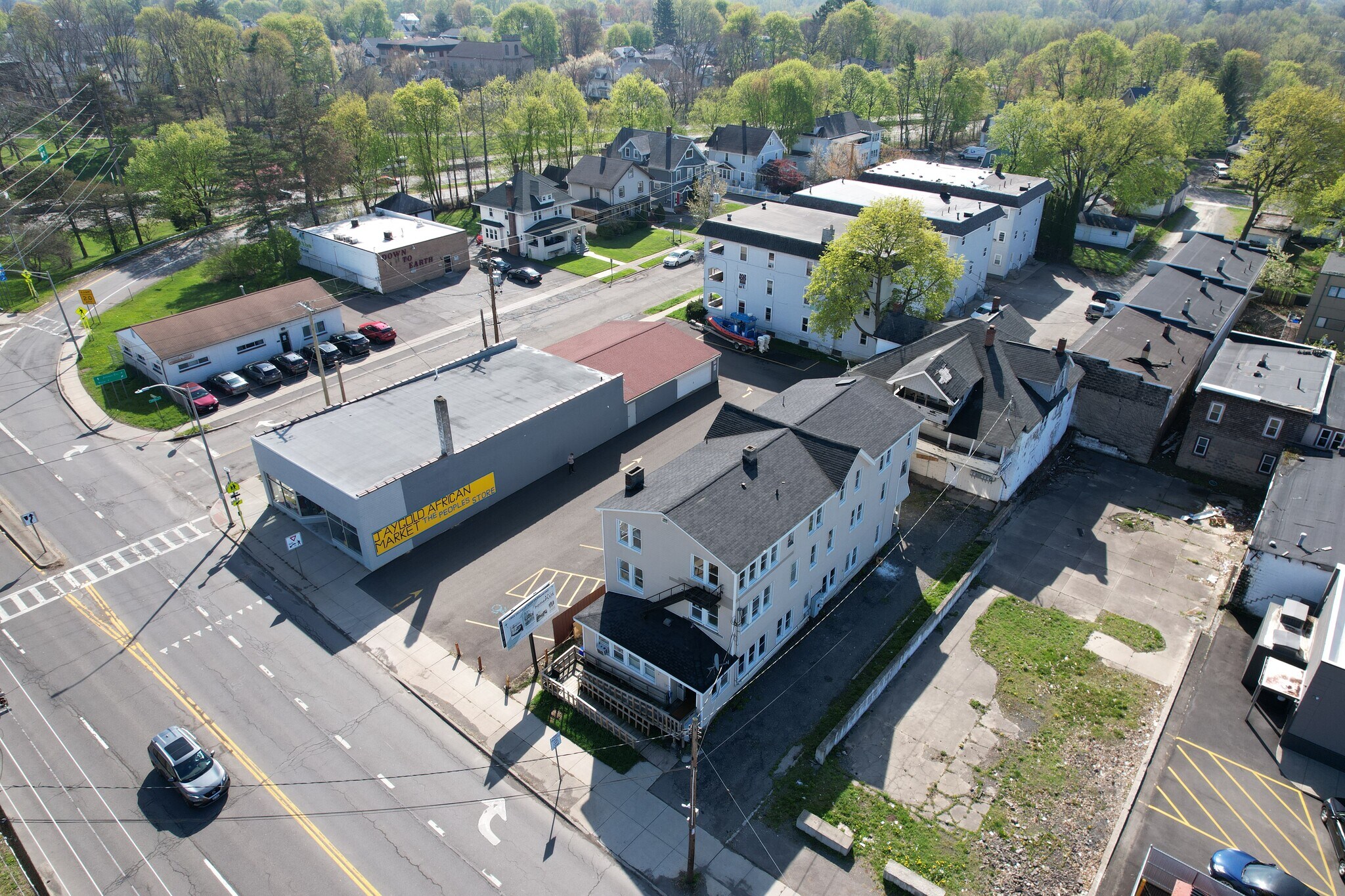 1408 Main St, Endicott, NY for Sale