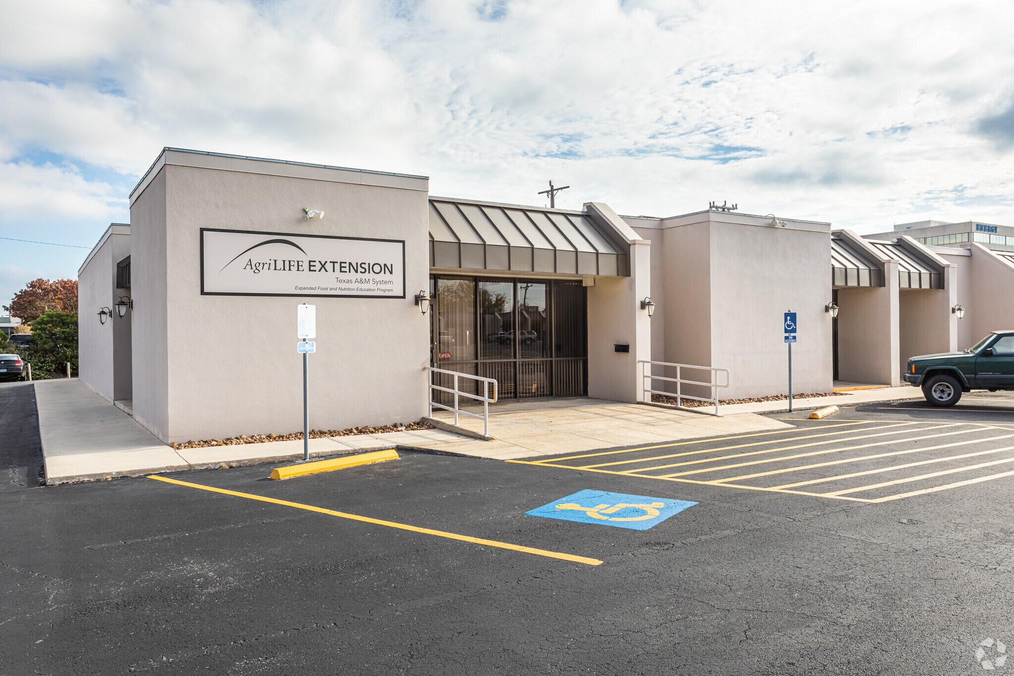 8800-8844 Tradeway St, San Antonio, TX for Rent