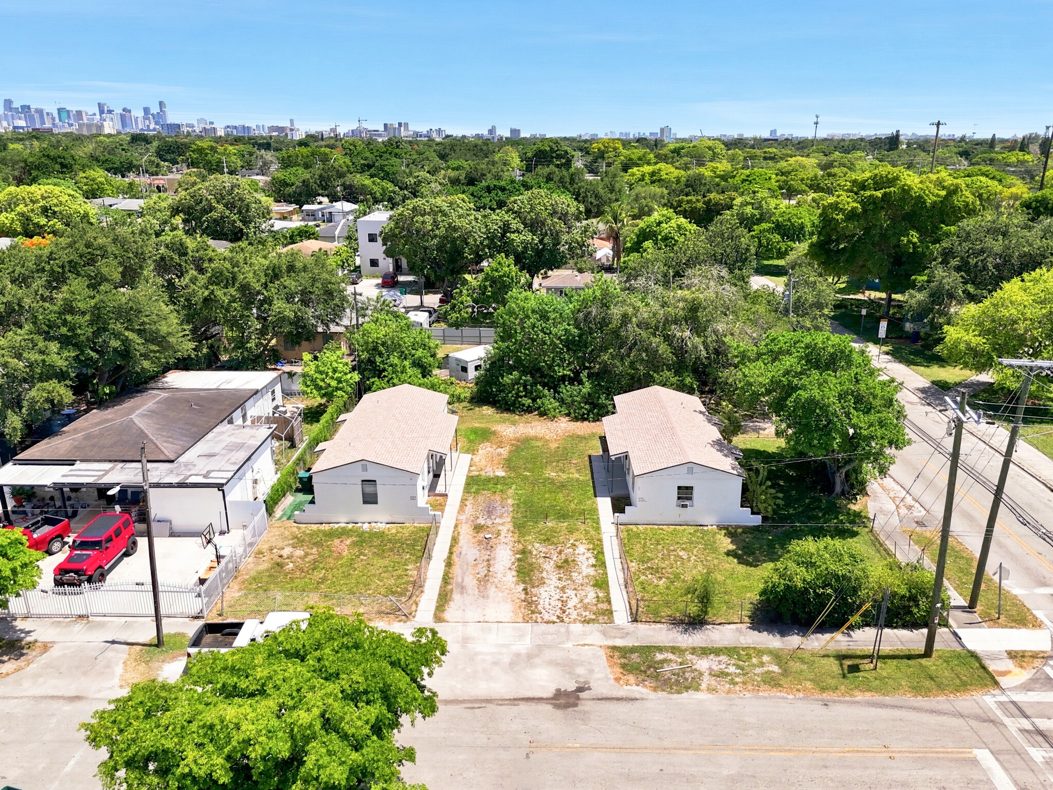 1992 NW 56th St, Miami, FL for Sale