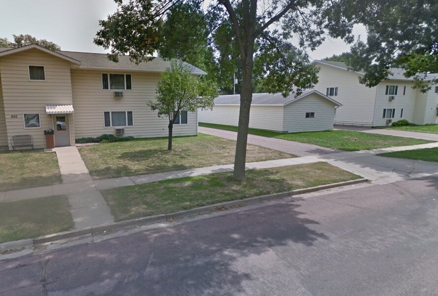 800-812 S Sherman Ave, Sioux Falls, SD for Sale