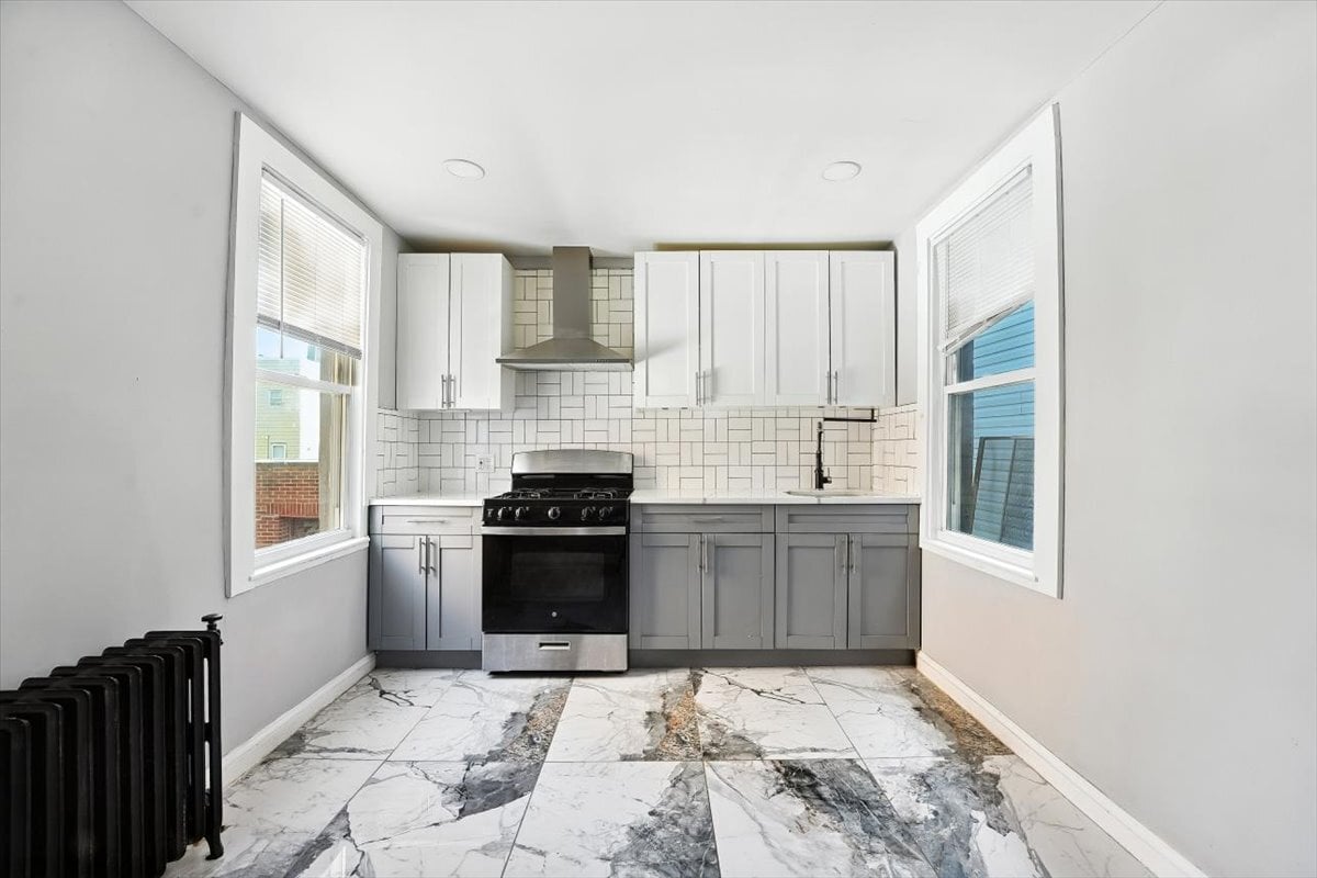 86 Irving St, Jersey City, NJ for Sale