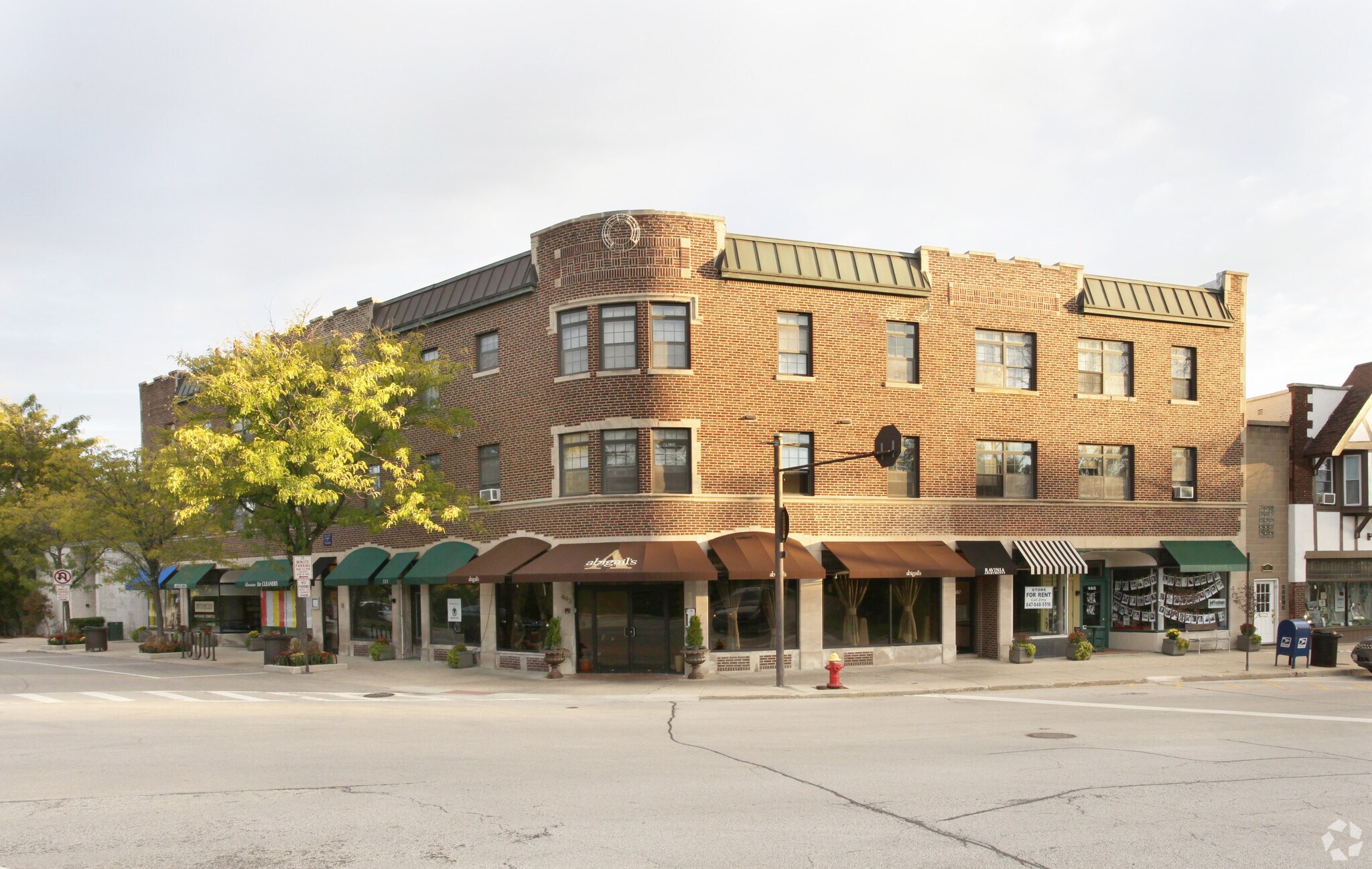 723-733 Saint Johns Ave, Highland Park, IL for Rent