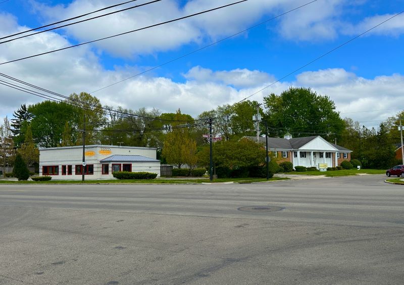 3910 Far Hills Ave, Dayton, OH for Rent