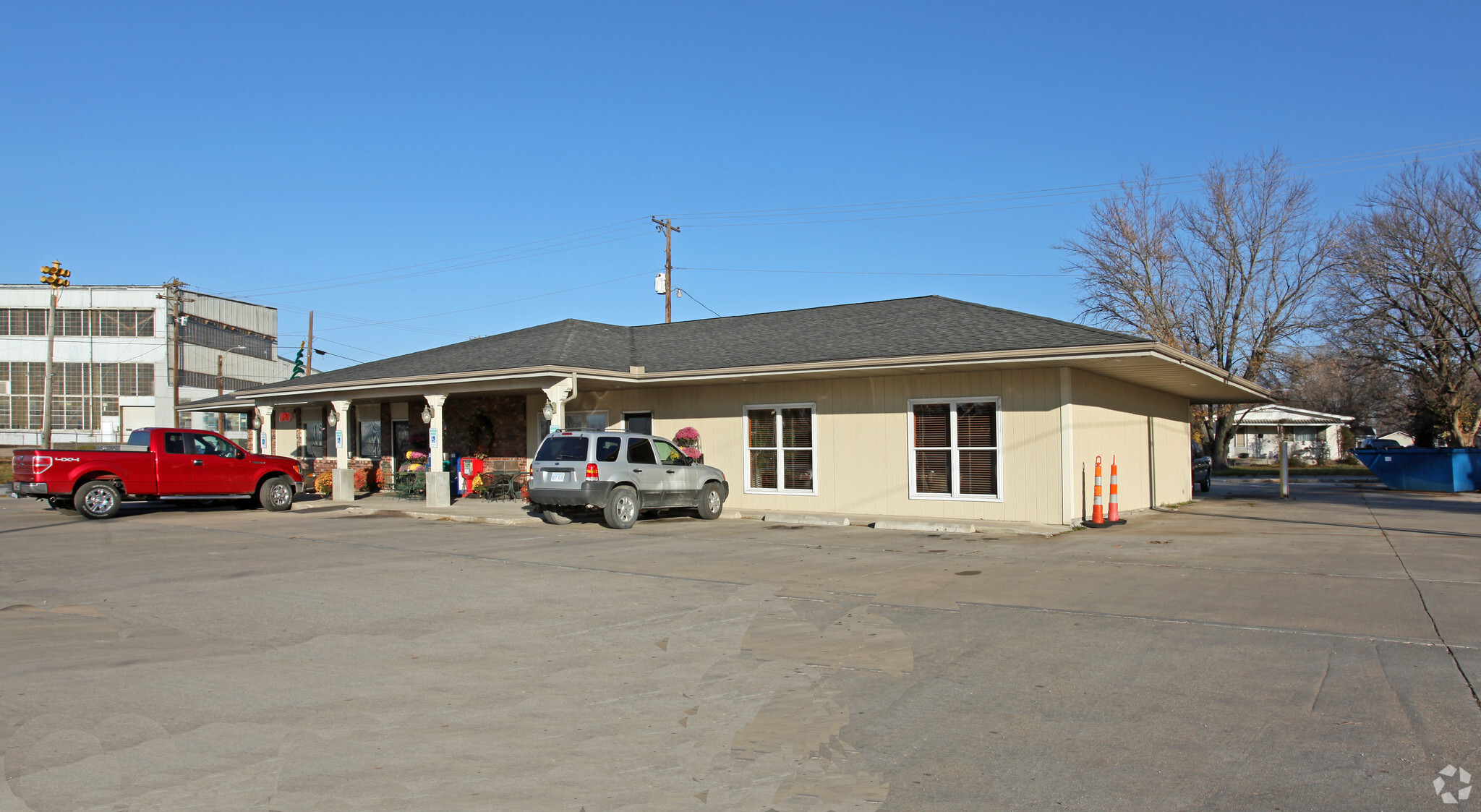 901 S 6th St, Osawatomie, KS for Sale