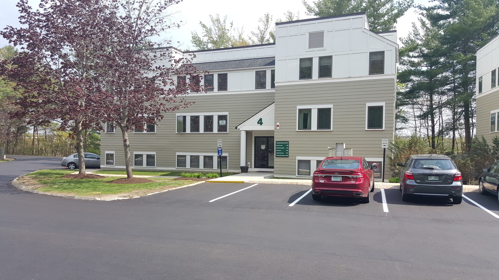 4 Greenleaf Woods Dr, Portsmouth, NH for Rent