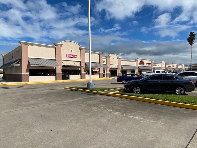 13434 Leopard St, Corpus Christi, TX for Rent