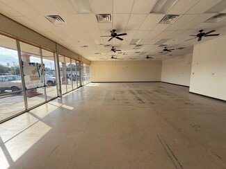 Conroe, TX Retail - 1717 N Frazier St