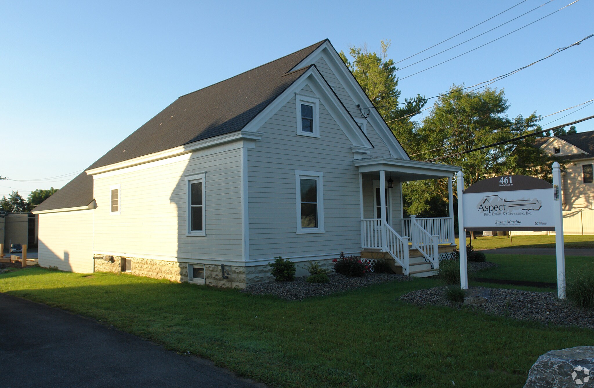 461 S Main St, North Syracuse, NY for Sale