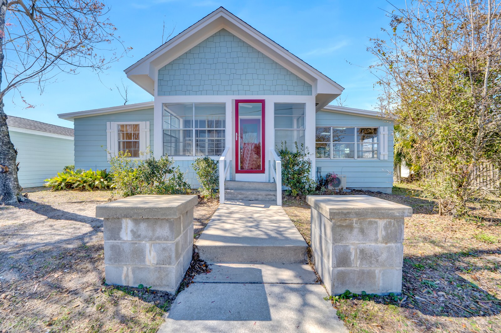 1010 Florida Ave Lynn Haven, FL 32444 Office Property for Lease on