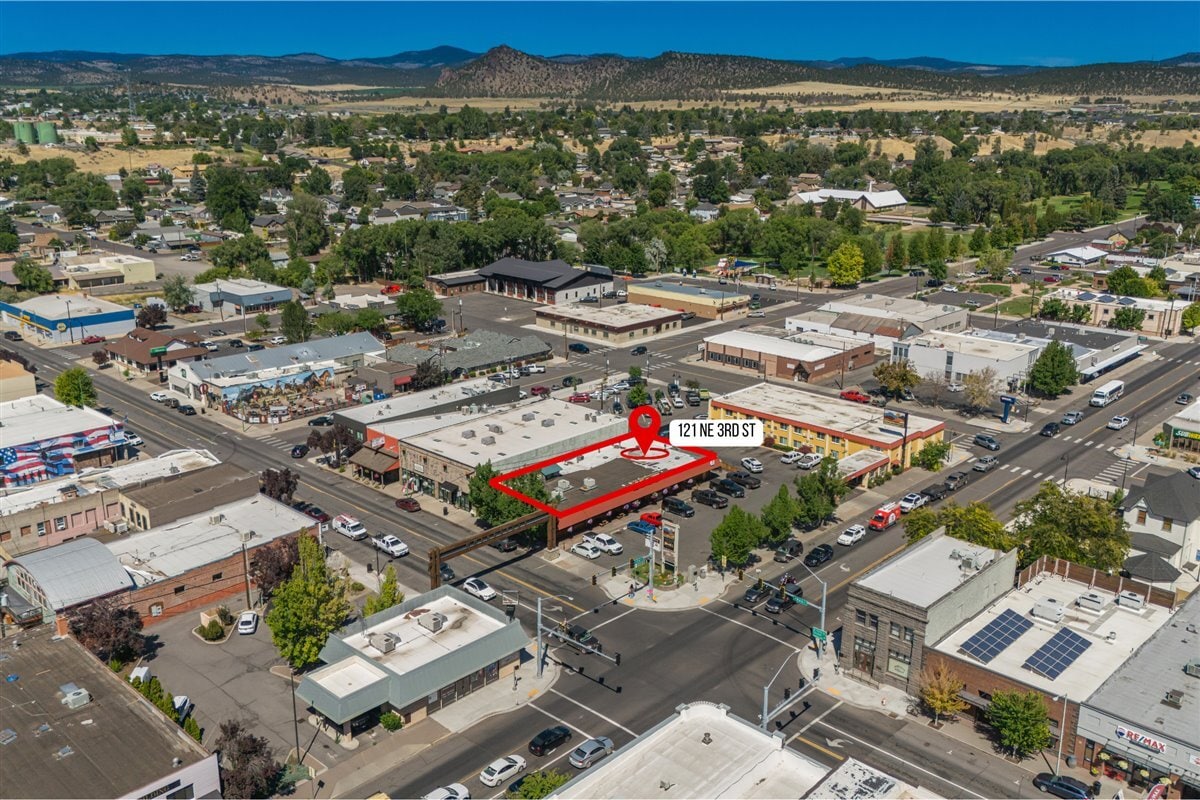 121 NE 3rd St, Prineville, OR for Sale