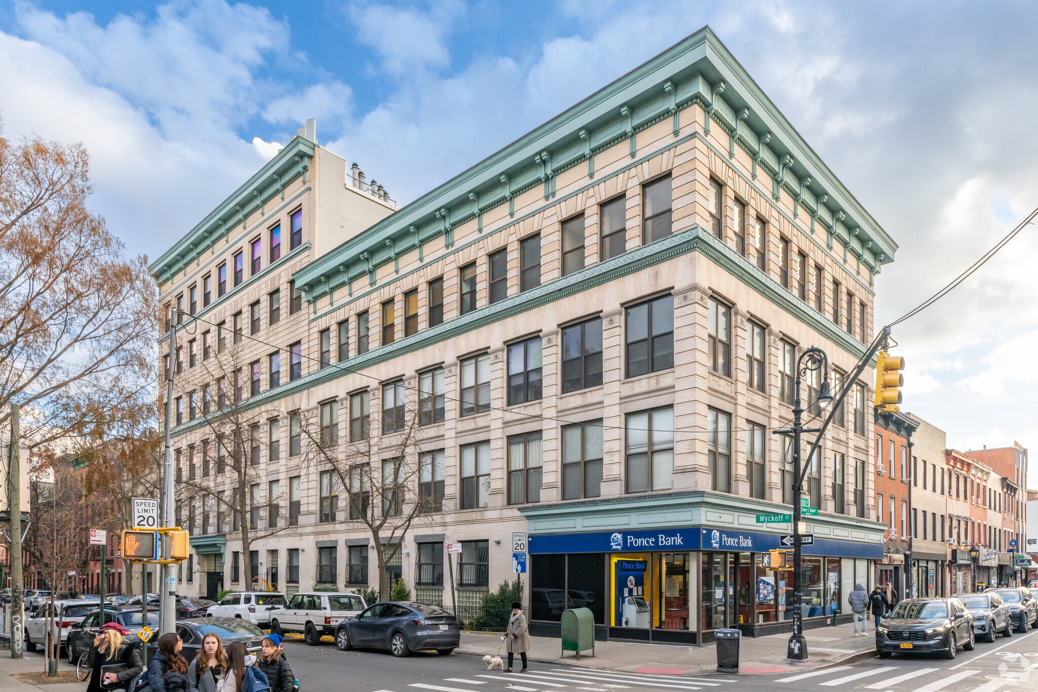 169 Smith St, Brooklyn, NY for Sale