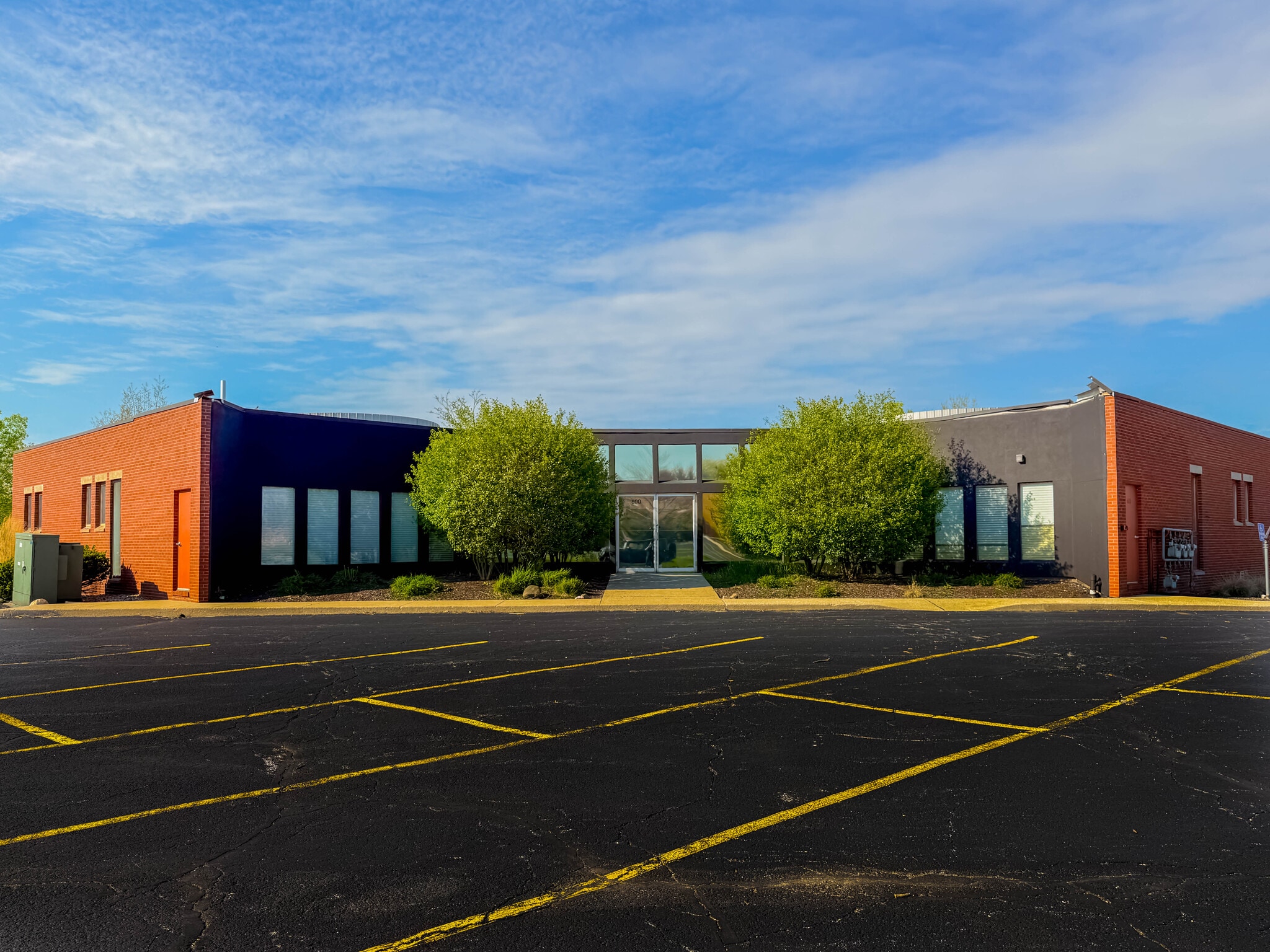 600 Vale Park Rd, Valparaiso, IN for Sale