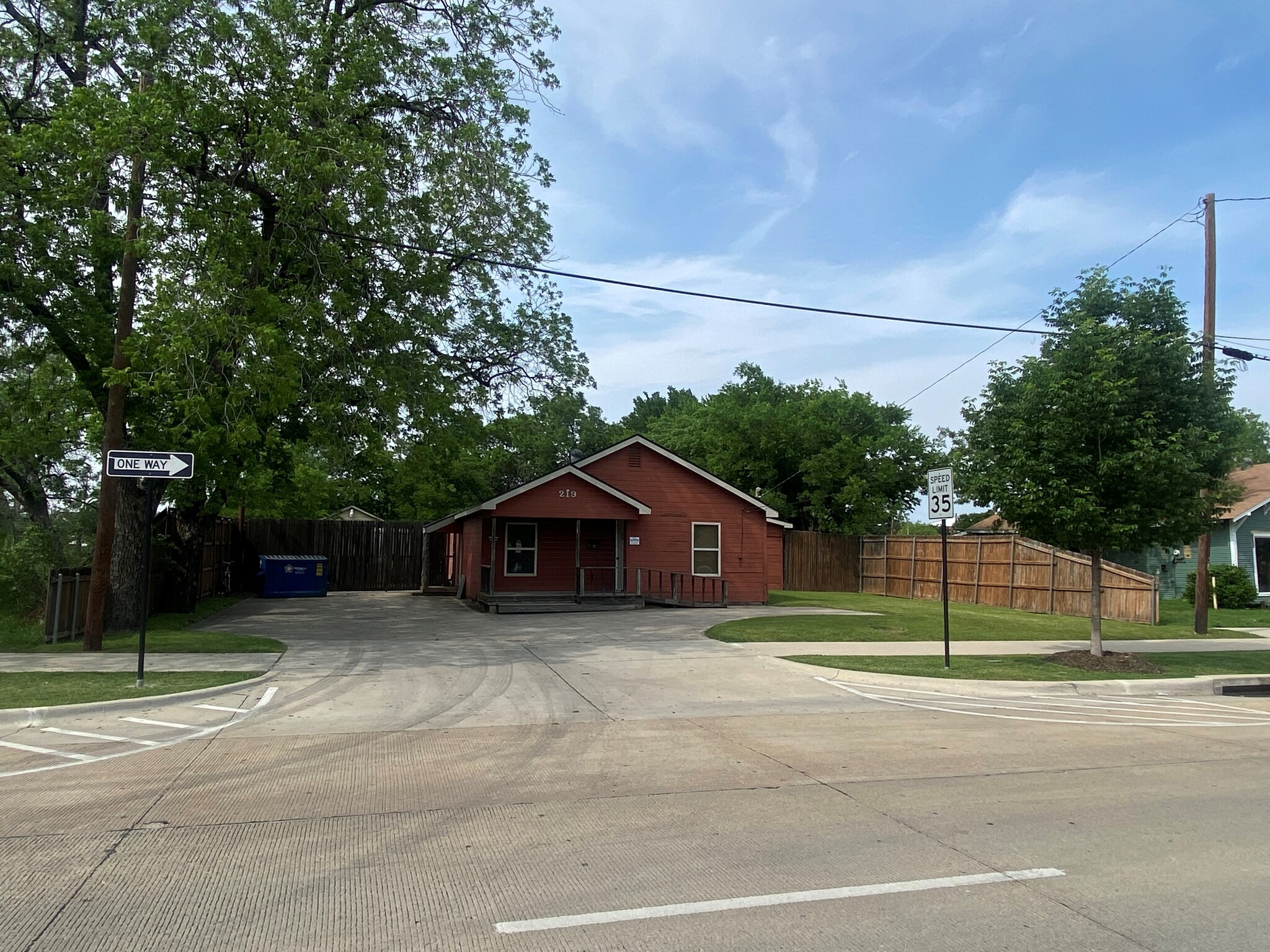 219 E Main St, Lewisville, TX for Sale