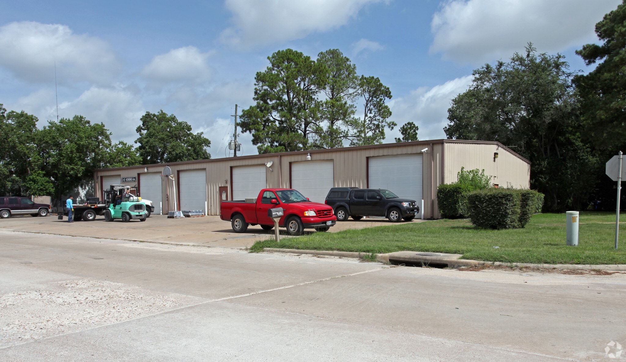 1103 Glenwood Dr, Katy, TX for Sale