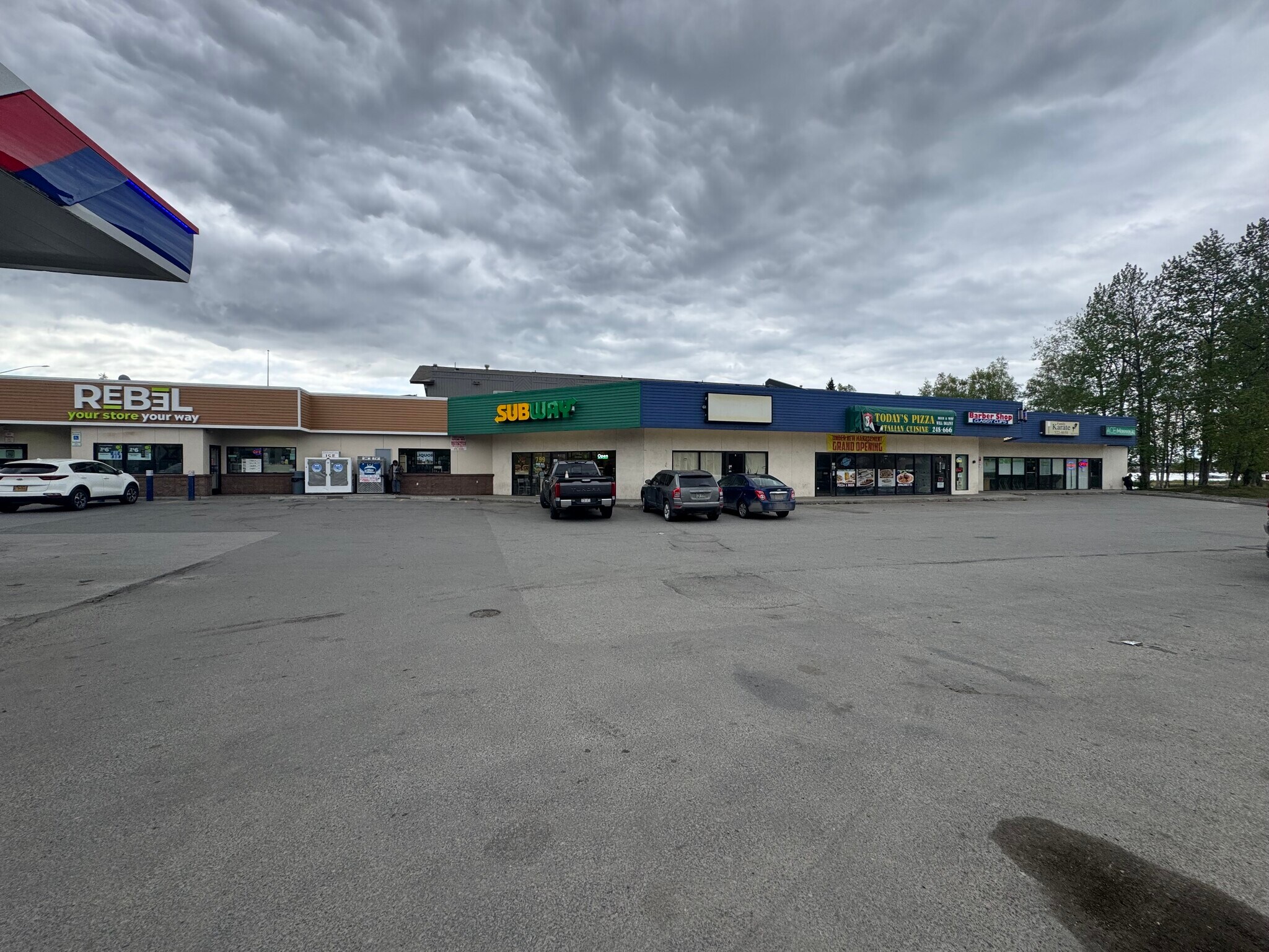 4608 Spenard Rd, Anchorage, AK for Rent