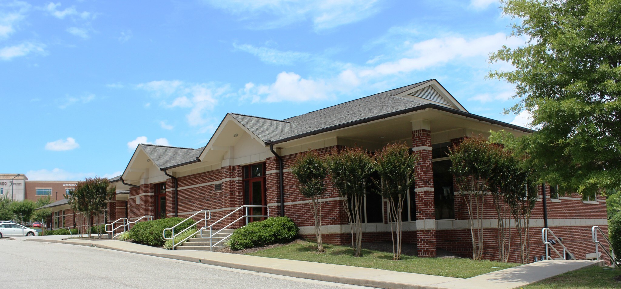 1320 Dowell Springs Blvd, Knoxville, TN for Rent