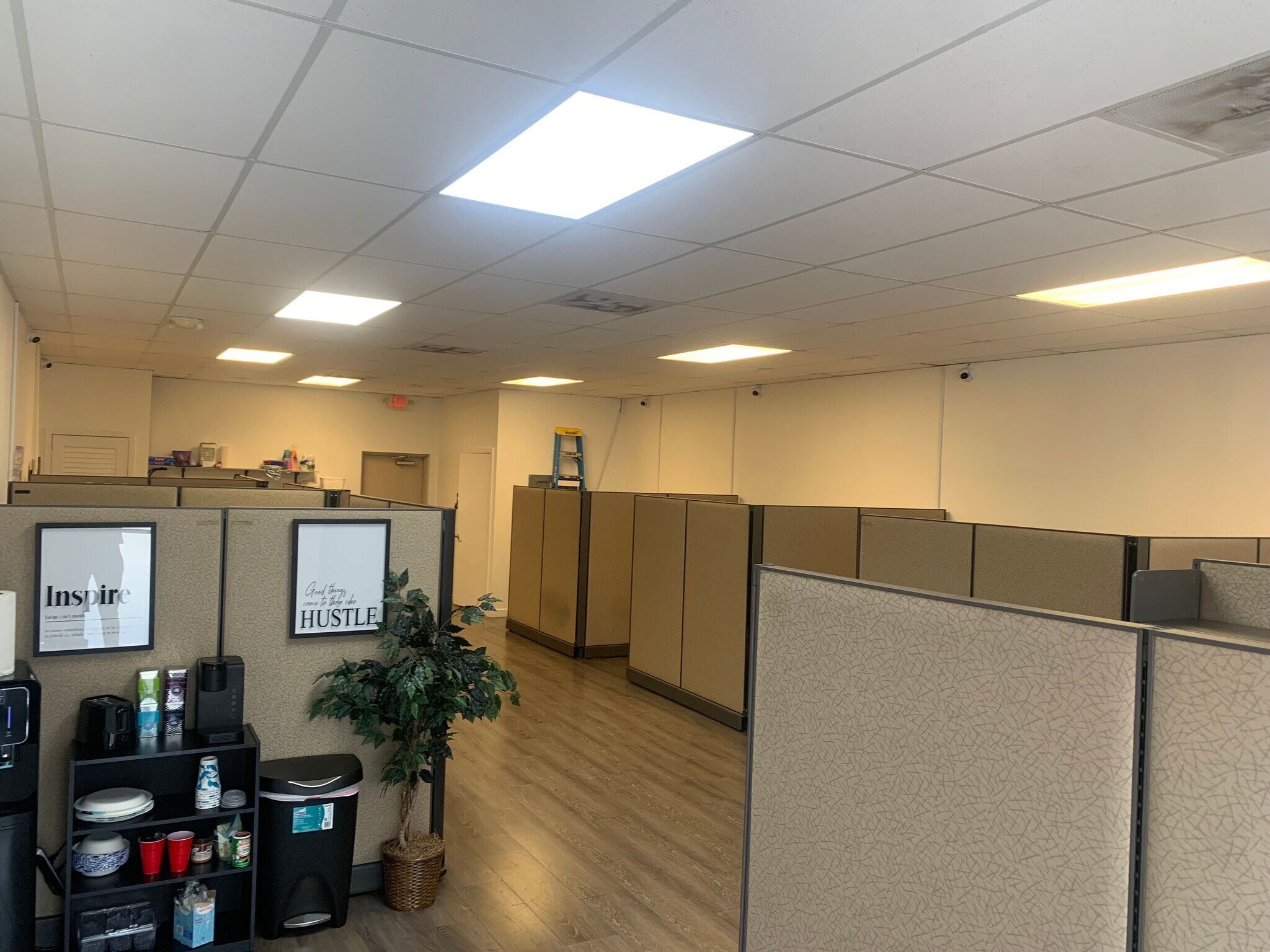 8455-8471 W Oakland Park Blvd, Sunrise, FL for Rent