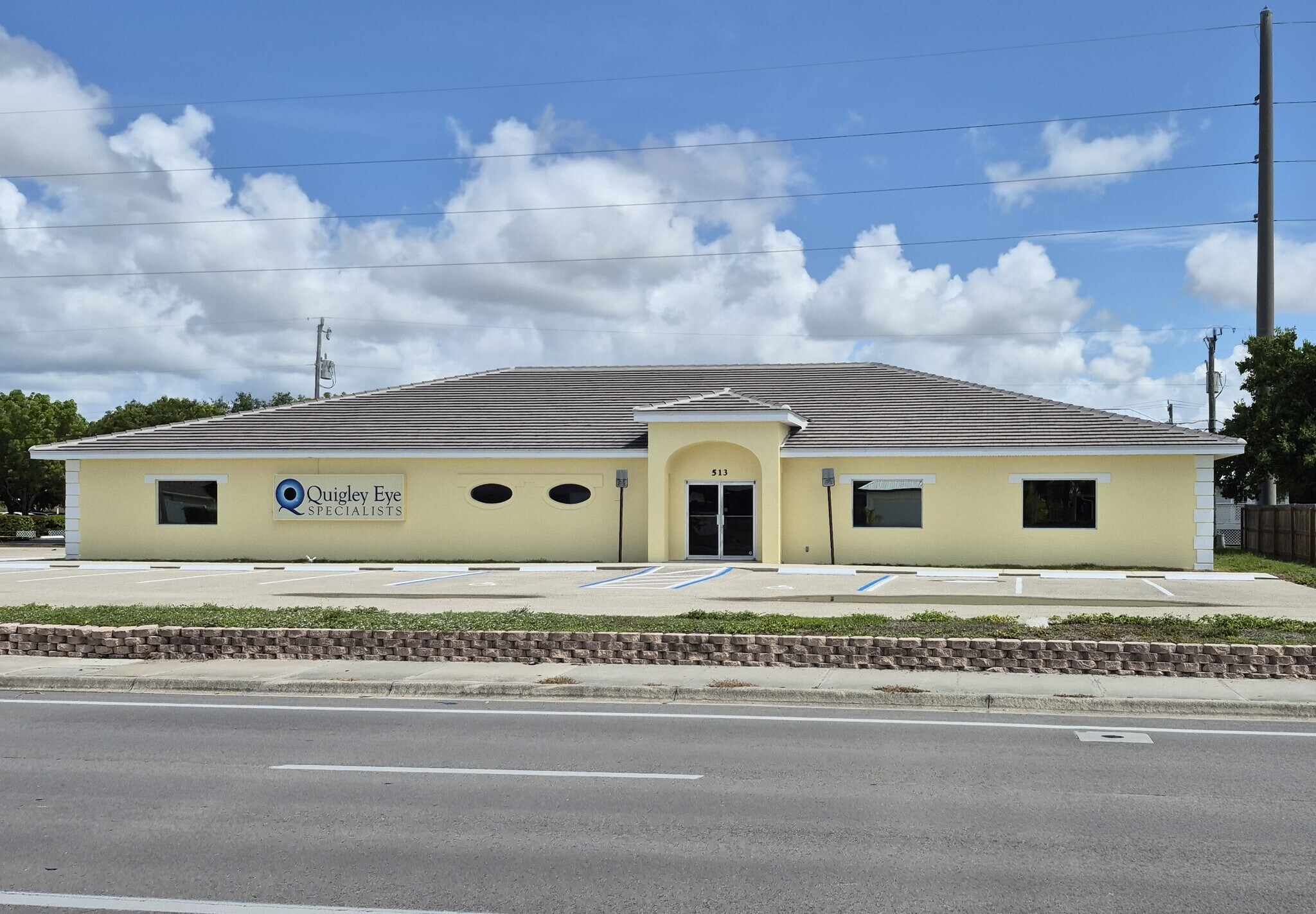 513 Cape Coral Pky W, Cape Coral, FL for Sale