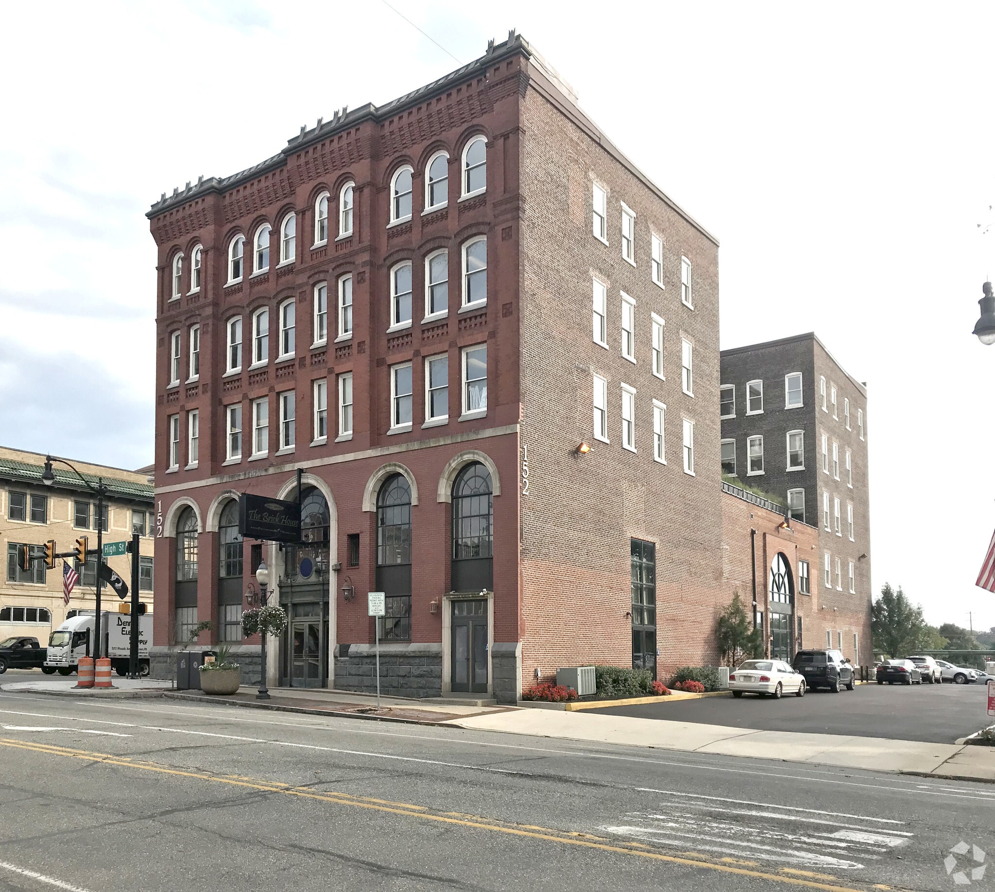 152 E High St Pottstown, PA 19464 Office Property for Lease on