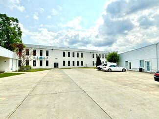 Chagrin Falls, OH Industrial - 524 E Washington St
