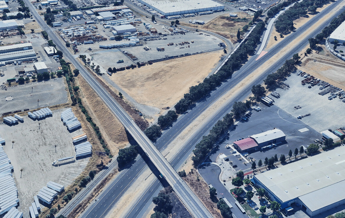 1420 E Kentucky Ave, Woodland, CA for Sale