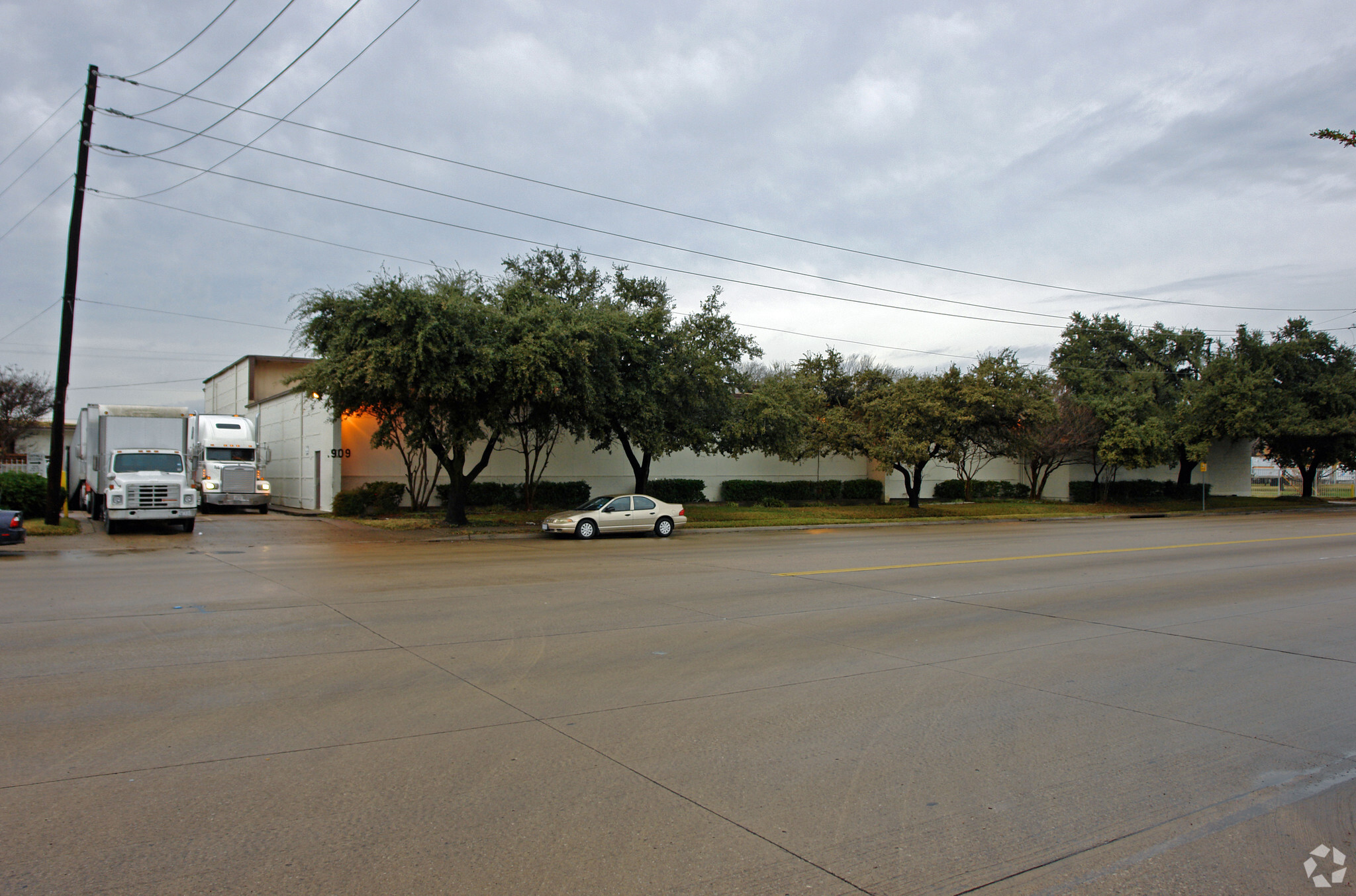 1909 N Beckley Ave, Dallas, TX for Rent