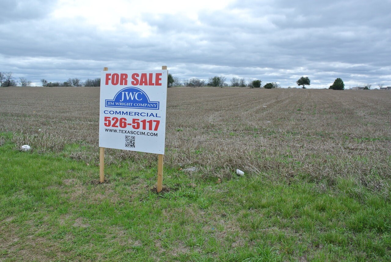 800 Stefek Dr, Killeen, TX for Sale