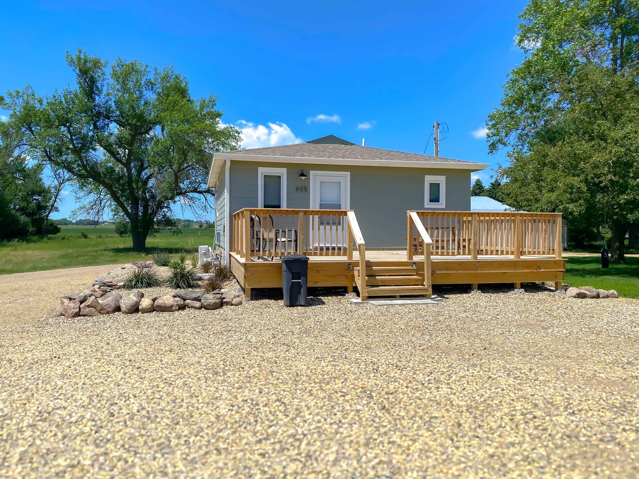 605 SD Highway 25 S, De Smet, SD for Sale
