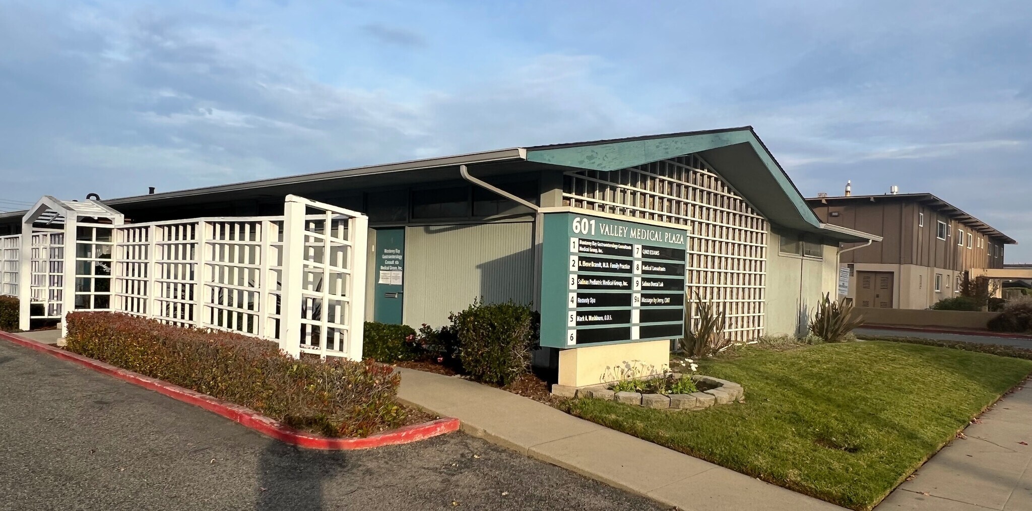 601 E Romie Ln, Salinas, CA for Rent