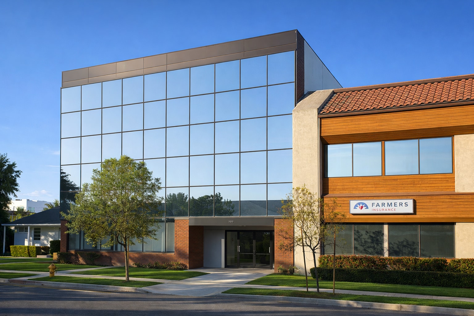 7033 Owensmouth Ave, Canoga Park, CA for Sale