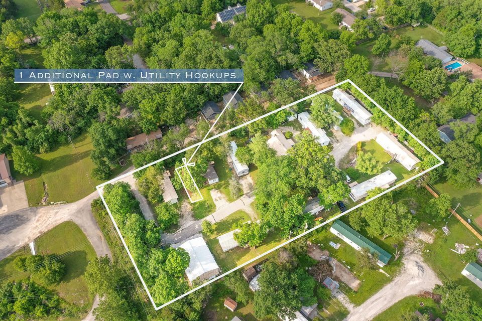 153 Laclede Ln, Hollister, MO for Sale