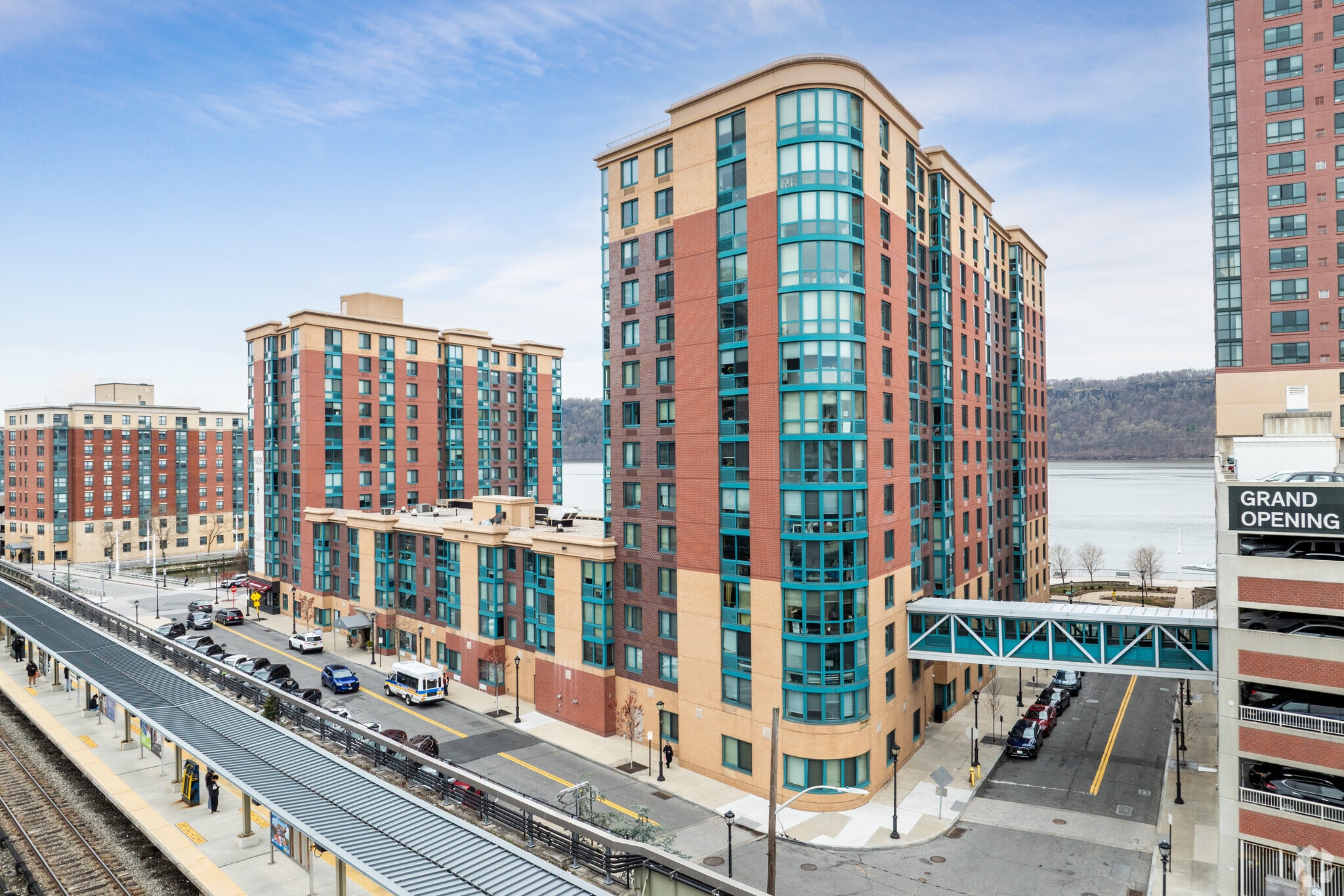 1 Alexander St, Yonkers, NY for Rent
