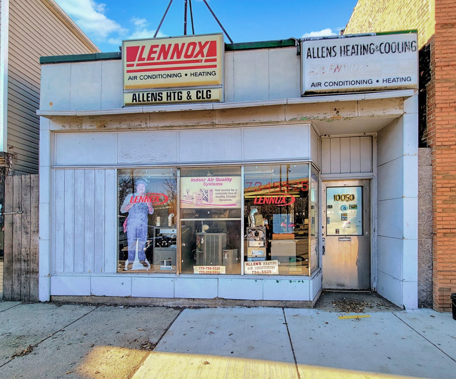 10050 S Ewing Ave, Chicago, IL for Sale