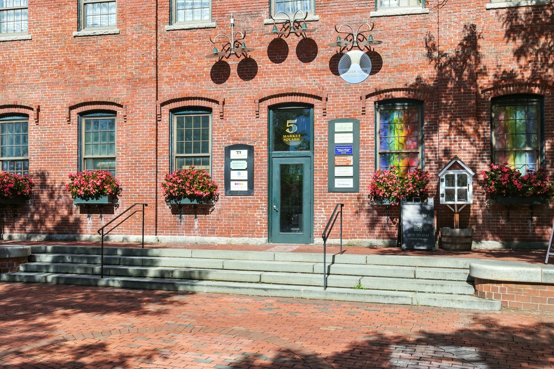 5-7 Market Sq, Amesbury, MA for Rent